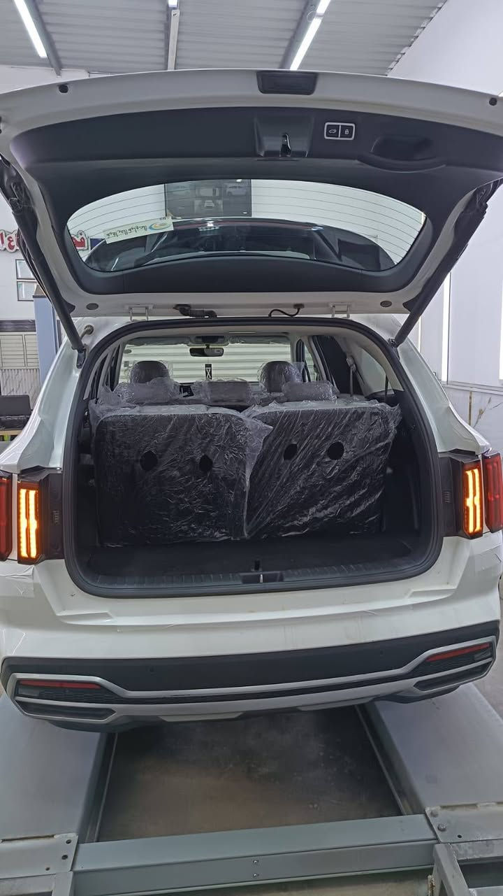 سورنتو 2023 ( خـليـجـي )
فول فول مواصفات قمارة حديد
السيارة رقم بغداد باسمي
لسيارة كفالة عامة من كلشي 
ماشية٤٨الف سعر ٢٢٧ورقه بيه مجال بسيط
السيارة خاضعة لضمان شركة الدولية 
مواصفات السيارة
1.بصمة
2حساس امامي خلفي 
3ويل كب حجم 19عدد5
4.اشاير بالمري
5.كروز سرعة
6.تحكم ستيرن
7.مري شفط
8.سايد بريك بصمة
9.بك لايت لد
10.نضام ترحيب
11محرك 6 سلندر 3.500
12.شاحن لاسلكي
13.كير ماوس
14اريل نفكيشن
15.كشنات قماش بيجي
16مقاعد عدد 7
17.ثلاث قطع تبريد
18يدات كروم
19.درايف مود اربع وضعيات للقيادة
20.بصمة ابواب
21 كشن السائق والراكب كهرباء 
29.كامرة دوارة
23.لد نهاري
24.مانع انزلاق
25.اوتو هولد
26.شاشة متصلة
27.تبريد بيانو لمس
28.انارة محيطية
29.جنطة كهرباء 
30. تبريد منفصلة
عنوان بغداد المحمودية او البياع 
للاستفسار 
***********
***********
