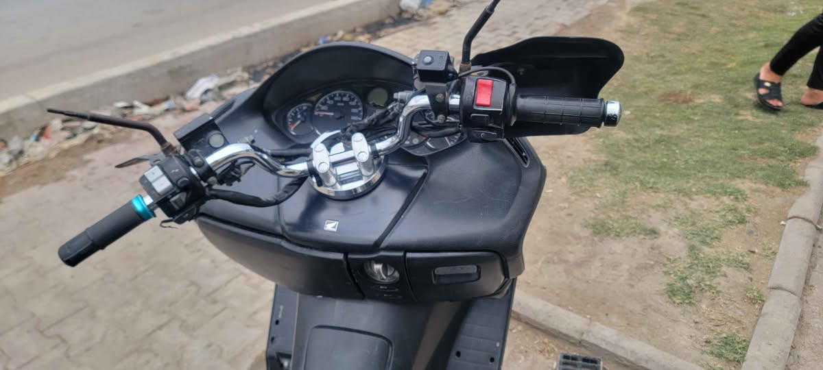 السلام عليكم شباب دراجه فورزه ٠٨ للبيه بيه نقص تريشه مكينه نضيفه كهربيات شغاله سعره ٧اوراق مكاني بغداد مدينه الصدر *********** بغداد, العراق
