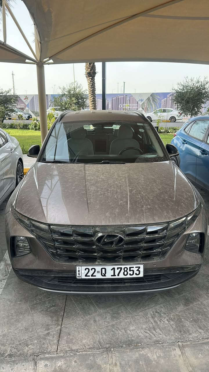 سلام وعليكم توسان  خليجي 2023  بيه  بابين بارد   سياره جديده  سعر 210 ورقه  عواني بغداد ***********
