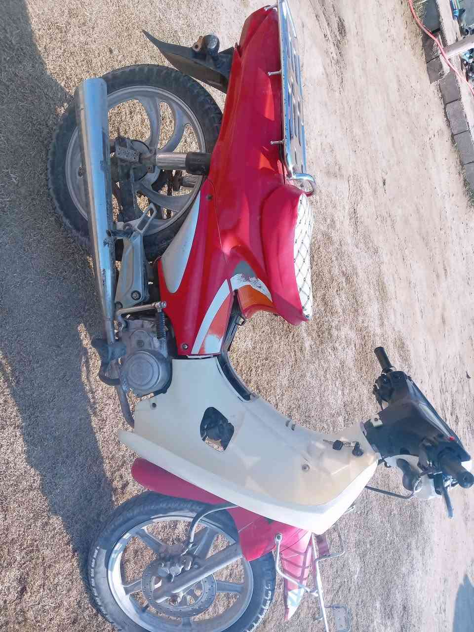 ماطور سرفيس للبيع سعر 400 وبيه مجال العنوان الأسحاقي اتصل ودلل ***********
