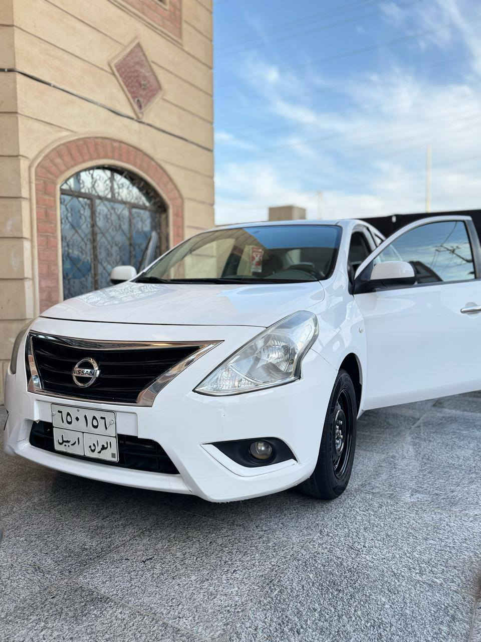 السلام عليكم 
نيسان صني هندي  موديل 2021 السياره بيها بارد بسيط في الجاملغ الخلفي الايمن فقط ماشيه 100 الف كيلو سنويه بشهر 7 تنتهي بأسم شركه السياره نضيفه وجاهزه استخدام شخصي  مكان السياره البصره الجنينه 
السعر 115 وبيها مجال بسيط 
***********
