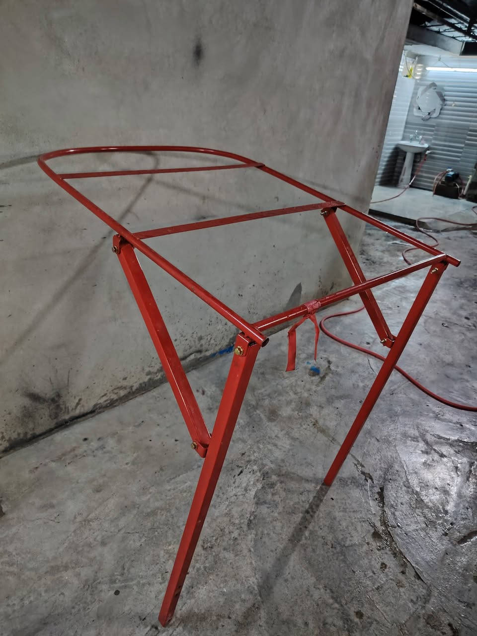 قمريه للبيع سعر 35 وبيها مجال =***********
