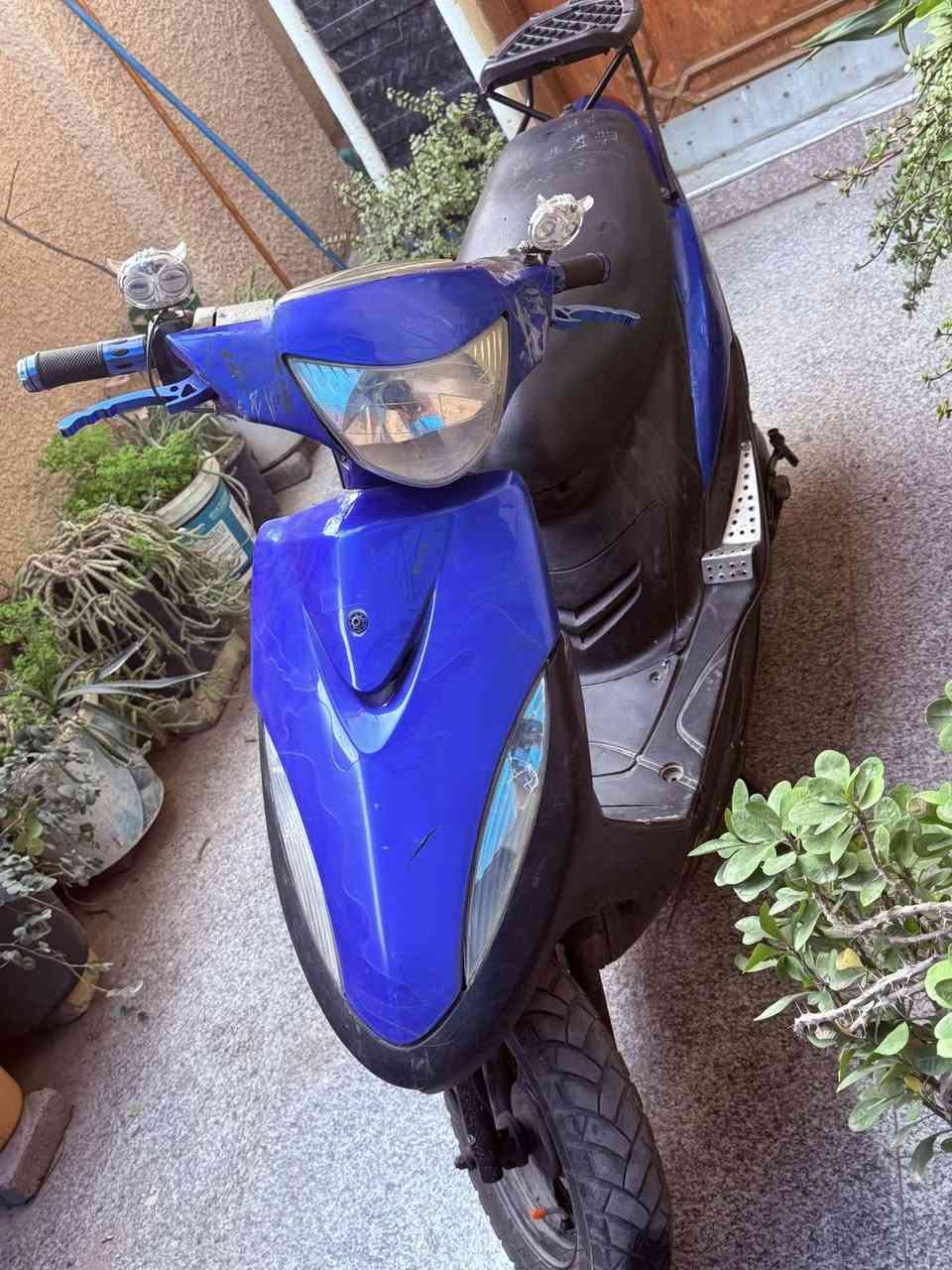 السلام عليكم دراجة ماكس عدلة للبيع السعر 600الف بيها مجال الدراجة نظيفة استعمال مال جناي وكلشي بيها بلادي عدا الكفرات العنوان بغداد / الشعب ***********
