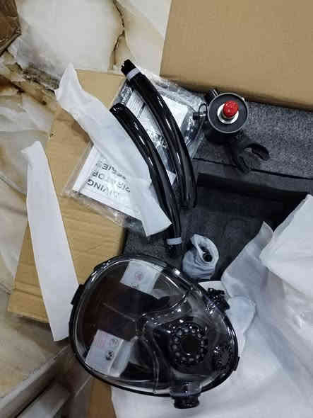 السلام عليكم اخواني قناع وبطل وادواته مال غواصين السعر مع التوصيل 50 الف للاستفسار اتصل ***********
