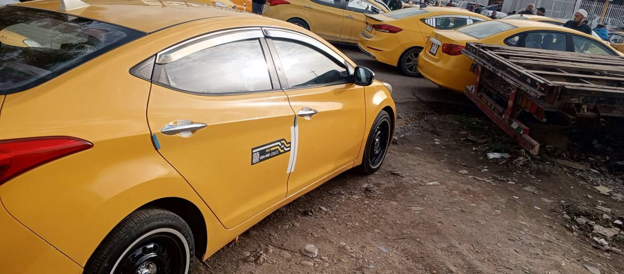 السلام عليكم افانتي موديل 2012 سياره مفوله كير ومحرك حاويه تدفئه تبريد  امرايات شفط اشارات بالمري  كامره نظام ايكو   تدفئه بلكشنات مثبت سرعه  محرك 1600 تخم تاير باتري جديد دوشمه جديده خليجيه مكفوله من الضربه  والتبديل السعر105وبيه مجال العنون موصل  ***********
