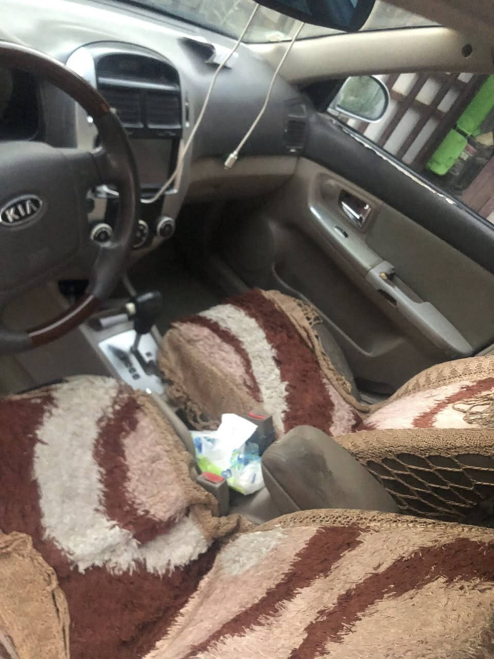 سيراتو ٢٠٠٧ خليجي رقم بغداد مكفوله من الضربه بيها
 صبغات اثر جرد كير محرك 
حداديه تخم تاير  السعر ٦٧وبيها مجال قليل لاتصال 
 ***********
