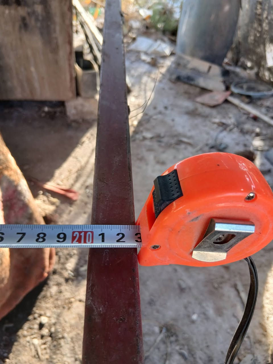 قطعة حديد جاهزه
موجود قياست طول وعرض 

وتس ***********
