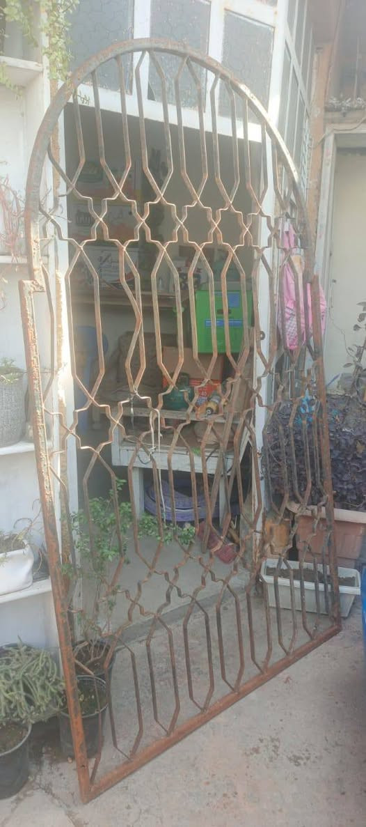 السلام عليكم
غراض مال بيت للبيع كلمن وسعره اني مكلف بلنشر 
هذ رقم راعيهن ***********
