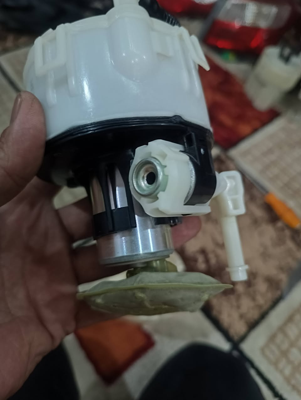 السلام عليكم عبوه فيت بم رينو فلونس السعر 35 الف  واذا بس فيت بم والفلتر السعر 20 الف بغداد الرصافه اكو توصيل للمحافظات الاتصال ***********
