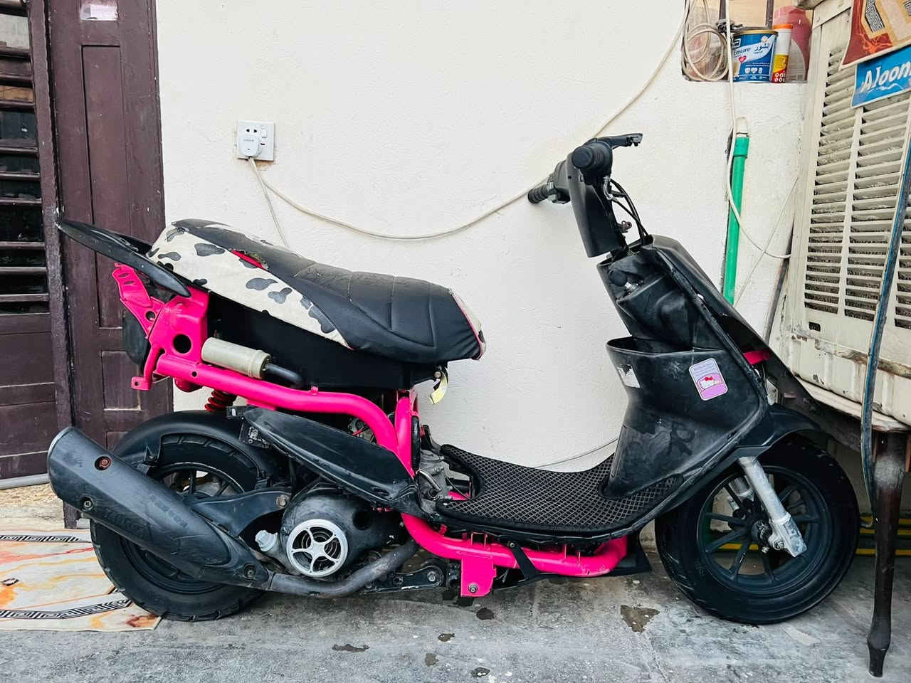 سلام عليكم الدراجة لبيع فقط
مكينة مفتوحة بيهة بوشة بلادية مابيهة اي صوت
التزويد
صدر قزم
قبق فلاوين
قطرة دهن
ستاند صفح
شوتة مال أربعة اصلية

الدراجة نكرة بكل وقت
السعر ٥٠٠ وبيهة مجال مكان بغداد الدوره
متواجد واتساب فقط ***********
