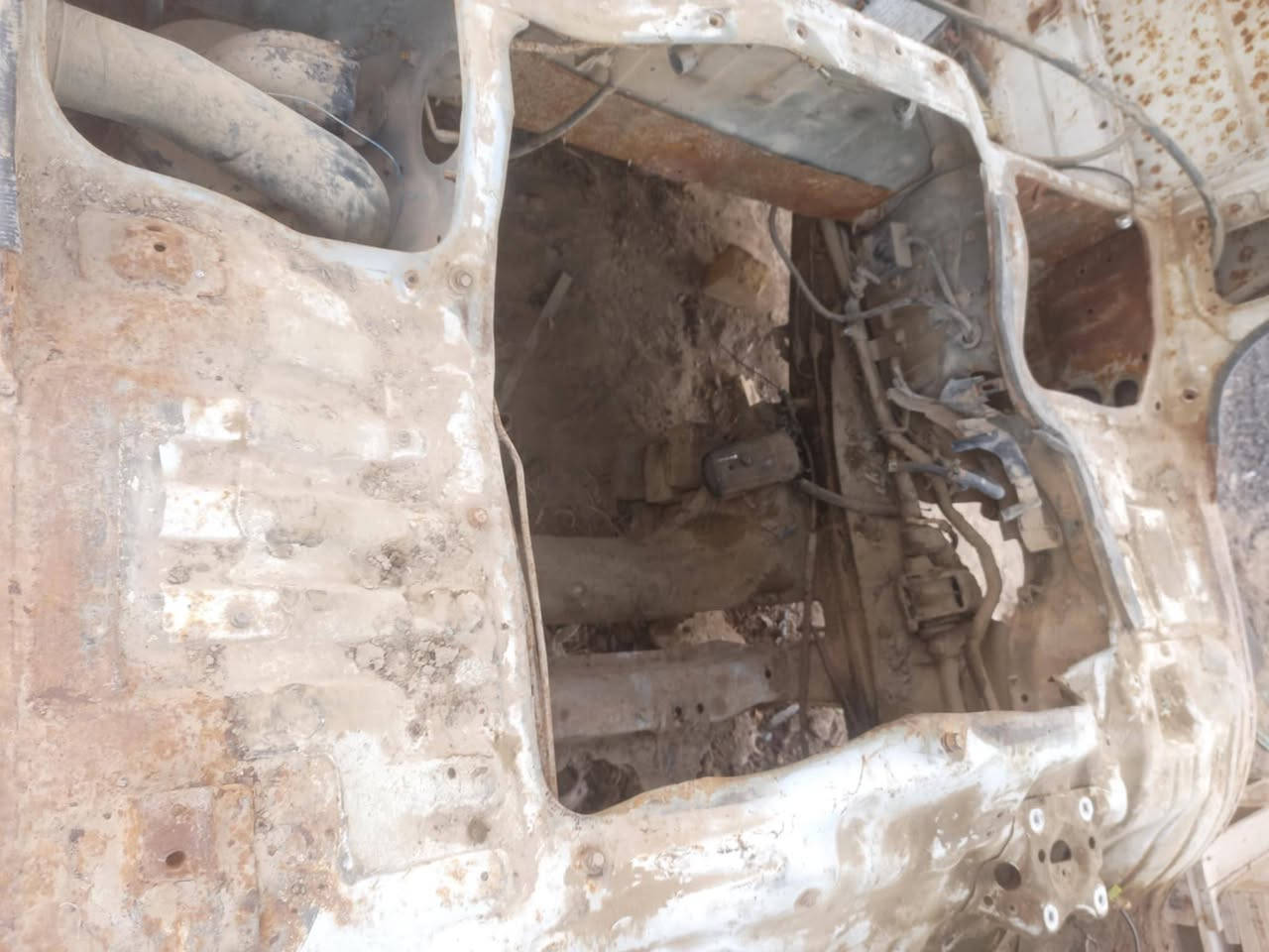 السلام عليكم عندي غراض تفصيخ مال فتون   يحب يتصل ممتواجد على نت  ***********
