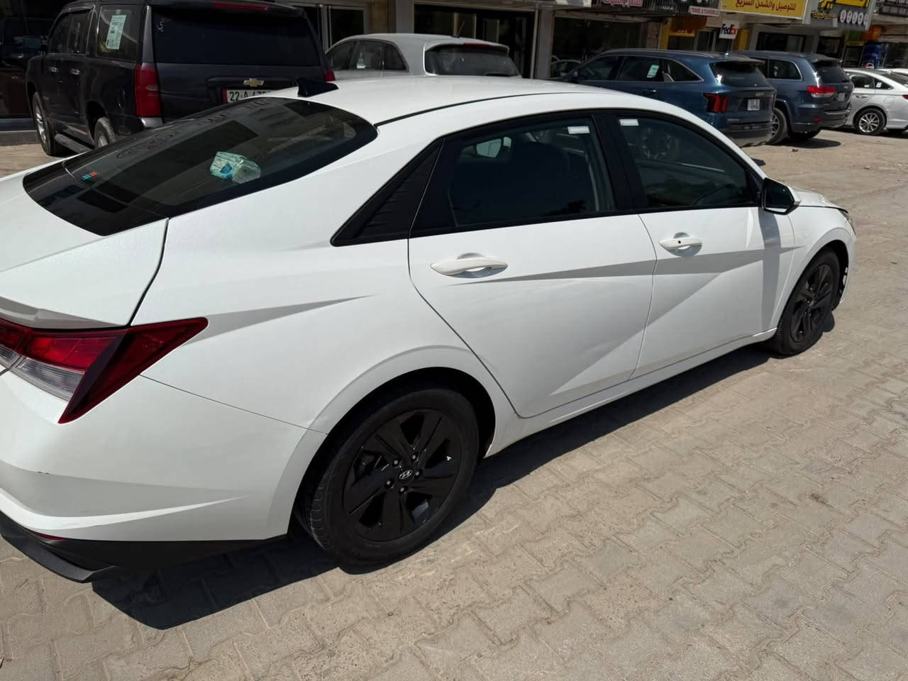 السلام عليكم للبيع النترة 2023 نص مواصفات رقم اربيل بسمي شرط التحويل مود درايف رادارات شاشة وكامرة مثبت سرعه قيادة ذاتيه حادث بسيط بدون تبديل بدون صبغ فقط بارد ليبل واحد 
السعر ١٦٥ وبيه مجال 
للاستفسار ***********
مكان السيارة المنصور
