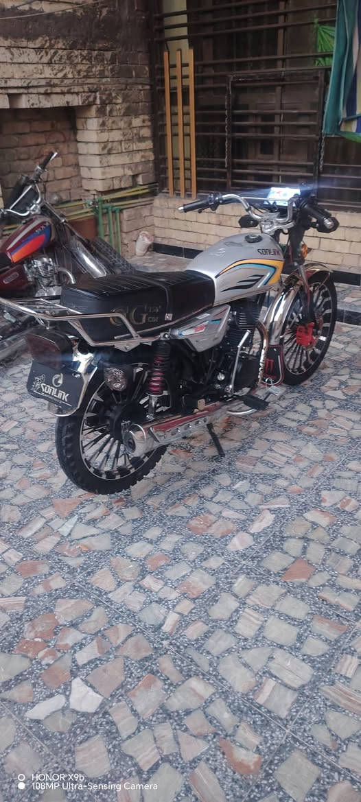 *********** موديل 25 مكينه 200 سعر 700 وبيها مجال وكان مدينه الصدر الارفلي قرب شركه الانوار وكان مدينه الصدر الارفلي قرب شركه الانوار بغداد المدينه
