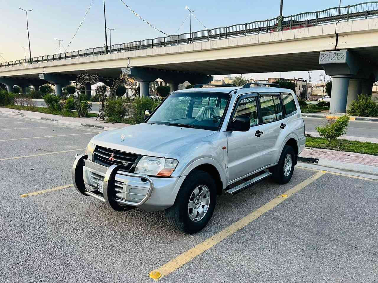 السعر 68 الاستفسار*********** مسيوبوشن باجيرو 2002 مكفولة كفاله عامه من ضربة وصبغ وتبديل مكينه كير حداديه جديده تخم تاير  السياره فول مواصفات فور ويل 7 راكب ويل كب كروم مكينه كير مكفولات بسمنه مشروع وطني سنويه 2029 السياره جديده وجاهزة بمعنه الكلمه جاهزه علا اخر حبايه ماناقصهه برغي مال جناي مكان السياره كربلاء
