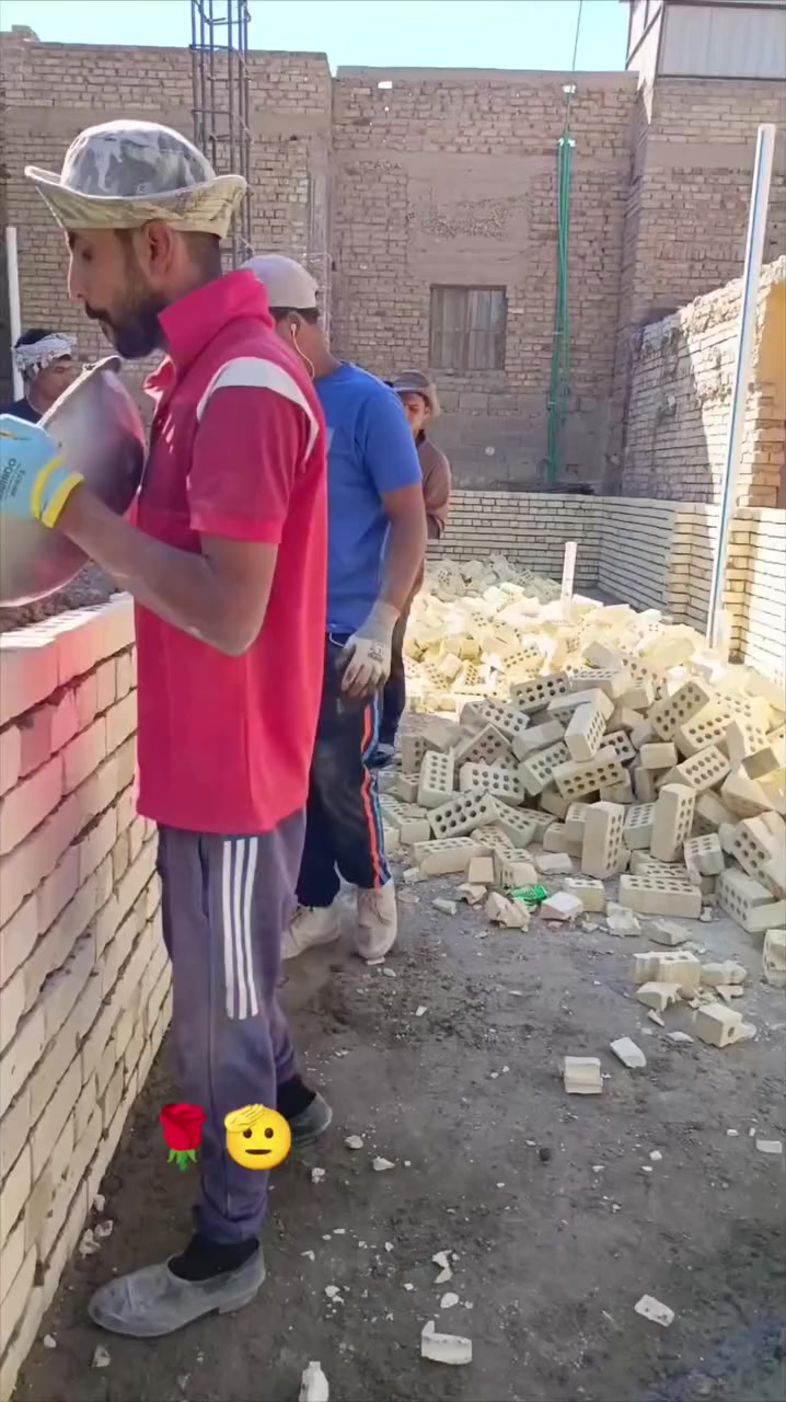 السلام عليكم خلفه بناء درجه اوله او سعر مناسم ***********
