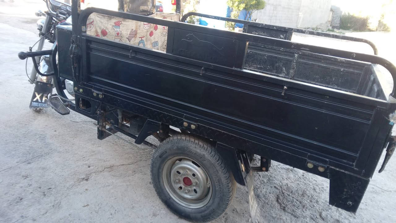 السلام عليكم ستوته للبيع سعر مناسب موديل 2023
***********
