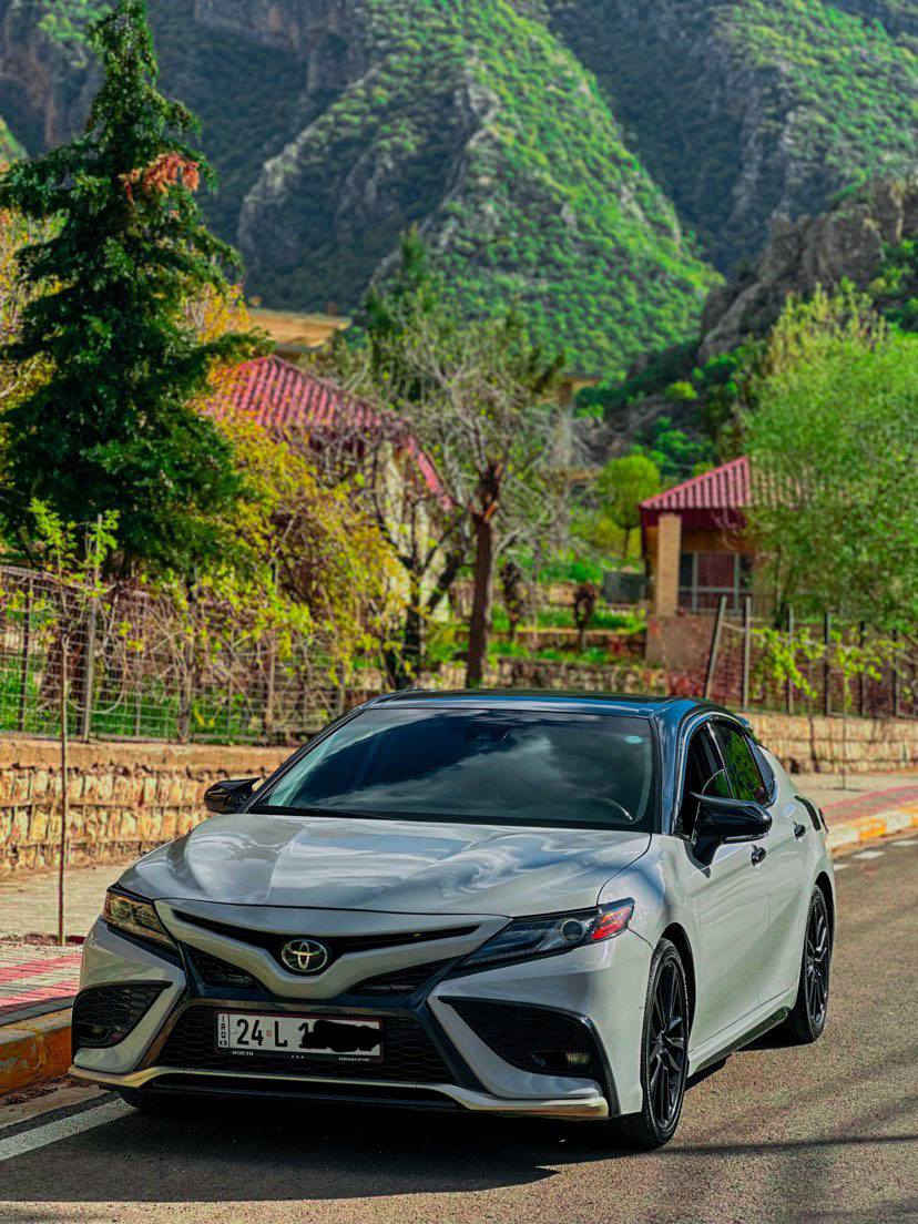 � تويوتا كامري XSE 2023 للبيع
📅 سنة الصنع: 2023
📍 الممشى: 40,000 الف
🔩 عدد السلندرات: 4 سلندر
🎨 اللون: سمنتي المرغوب 

🧰 الحالة العامة:
▪️ السيارة بحالة جيدة جداً
▪️ محرك وكير وشاصي بحالة ممتازة
▪️ استخدام نظيف، صيانة منتظمة
▪️ جاهزة للفحص بالكامل

⚠️ الملاحظات (بكل وضوح):
▪️ بونيد و جاملغ صبغ فقط

✨ مواصفات XSE:
فول فول فقط بدون بانوراما

💰 السعر المطلوب: 188$ ومجال

📍 الموقع: دهوك
📞 للاتصال أو واتساب: *********** دهوك, العراق
