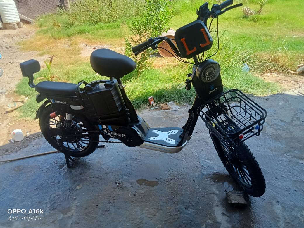 دراجة كهربائية للبيع الرقم***********
نقص بطارية سعر450000 الف وبيهة مجال الهندية, كربلاء
