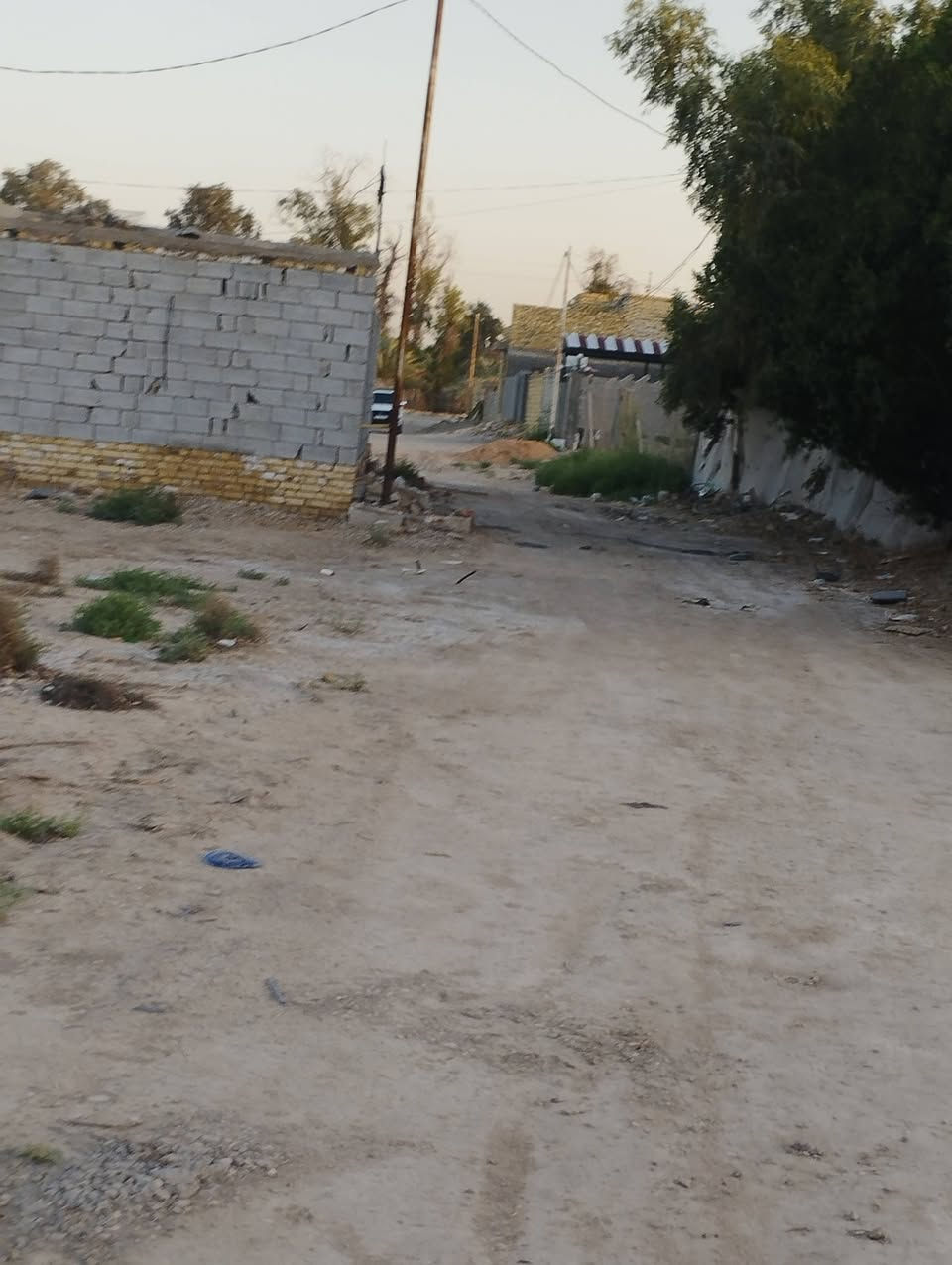 السلام عليكم 
قطعه زراعية سند ٢٥ 
المساحة ٢٥٠
العنوان طريق الدغارة قرب البستنه قريب على الشارع العام
للتفاصيل اتصال على
***********
