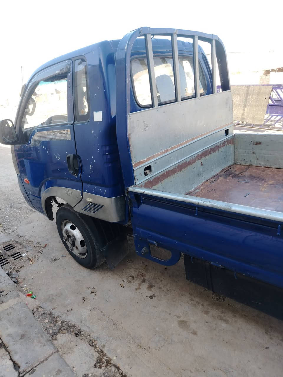 السلام عليكم كيه فحل مسكر موديل ٢٠١٢ محرك كرنفال بم ونوزل التصال على الرقم ***********
