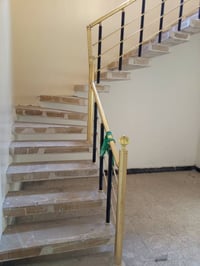 حي الفرات شارع الصب • بيت للإيجار • غرفتين