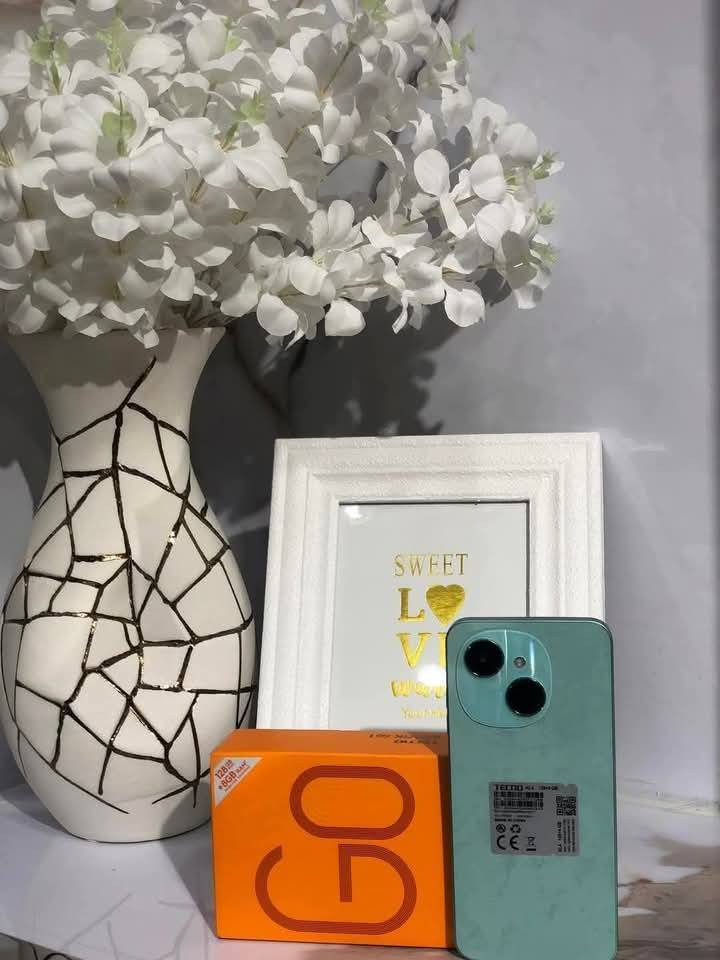 سلام عليكم جهاز تيكنو جو TECNO ذاكرة 128
جهاز جديد جديد غيررر مسـتـخدم فقط مفتوح
بطارية 5000 اللون مميزز ضهرر جلد شاحن تايبسي
كامل ملحقات 
مكاني بغداد حي جهاد السعر ((140)) الف


**إذا كنت صاحب هذا الإعلان وتريد حذفه لأي سبب، رجاءا أرسل رسالة إلى الدعم الفني**