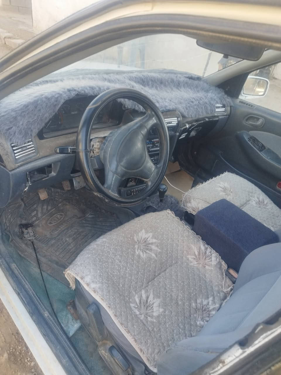 سلام عليكم سيفا البيع موديل ١٩٩٤ رقم بغداد مشروع وطني كهربائيات شغاله تبريد على سويج ونظافة كما موضح بالصوره سعر على الرقم ***********
