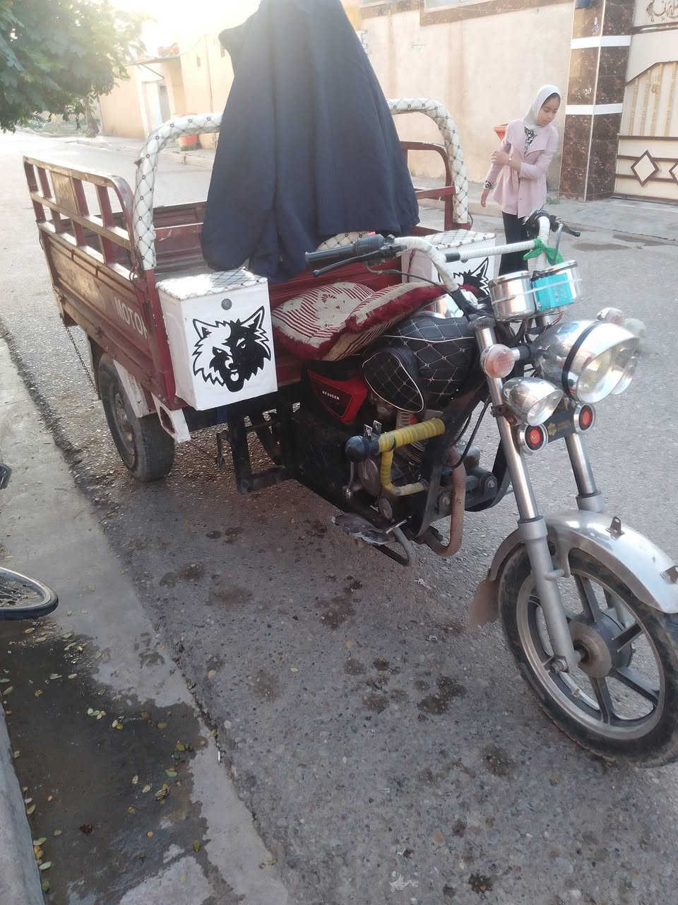 ستوته لبيع مديل 20 اورق كامله مكفول كفاله عامه بيها خيط دخان قليل مكاني بلد ***********
