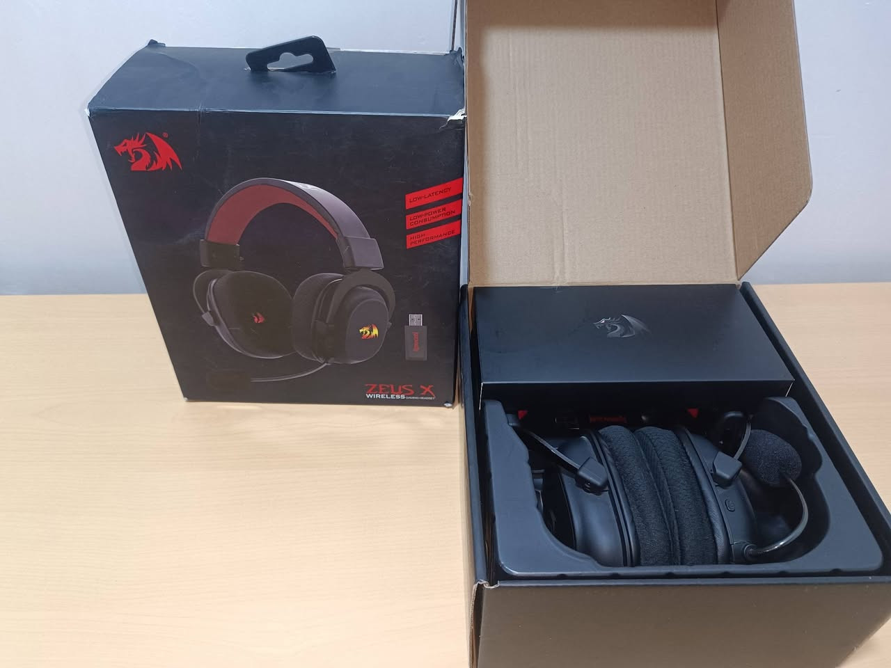 السلام عليكم
سماعه Redragon H510 Zeus-X RGB Wireless Gaming Headset - 7.1 نظافته 100% سعر 50 مع التوصيل
جوستك Ps5 أصلي + ستاند شحن سعر 50 مع التوصيل
الجوستك منفذ التايب سي مكسور فقط وشغال أي شكال ما بي ويشحن فقط من الستاند
ناصريه تفحص يمي أو يمك
الشراي خاص يدلل
***********
