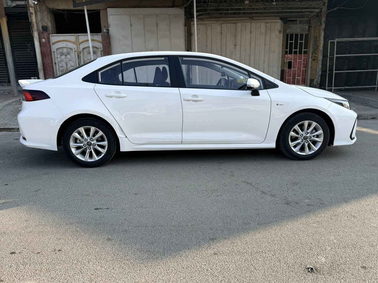 السلام عليكم
كورلا هايبرد 2025 مكفوله كفاله عامه بيها دحجه زغيره بداير مال جاملغ الخلفي ماشيه 6000 
مواصفاتها
بصمه
فتحه
تبريد قطعتين
كشنات جلد
شاشه
حساسات خلفيه
سايد بريك بصمه 
اوتو هولد
رقم بغداد دولي 
السعر 162 وبيها مجال بسيط 
للاستفسار الاتصال 
***********
