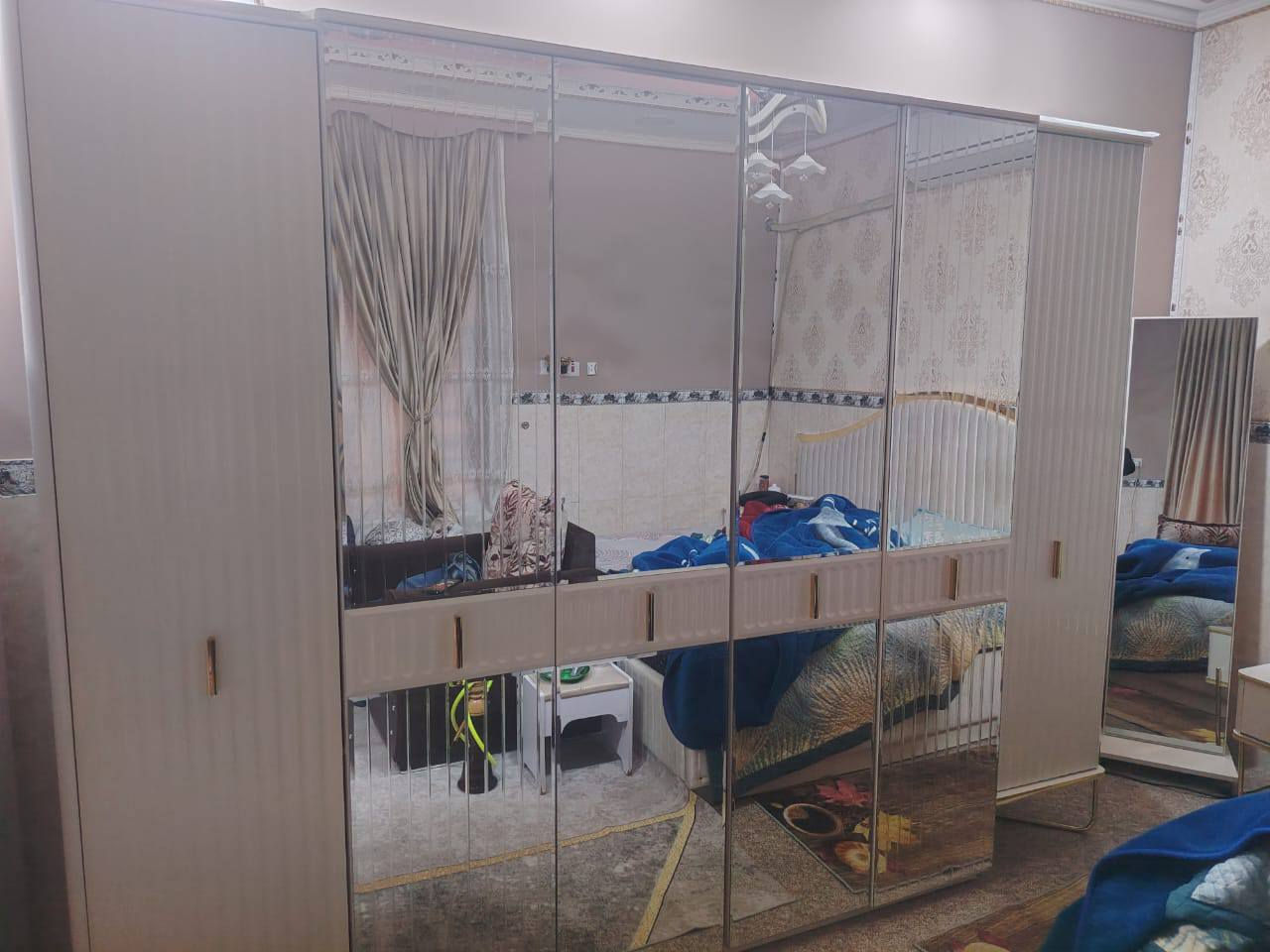 غرفه نضيف للبيع نضيفه كلشش 
مكان موفقيه حي الاساتذه 
ستفسار  ***********
سعر مليون و100. بيها مجال قليل
