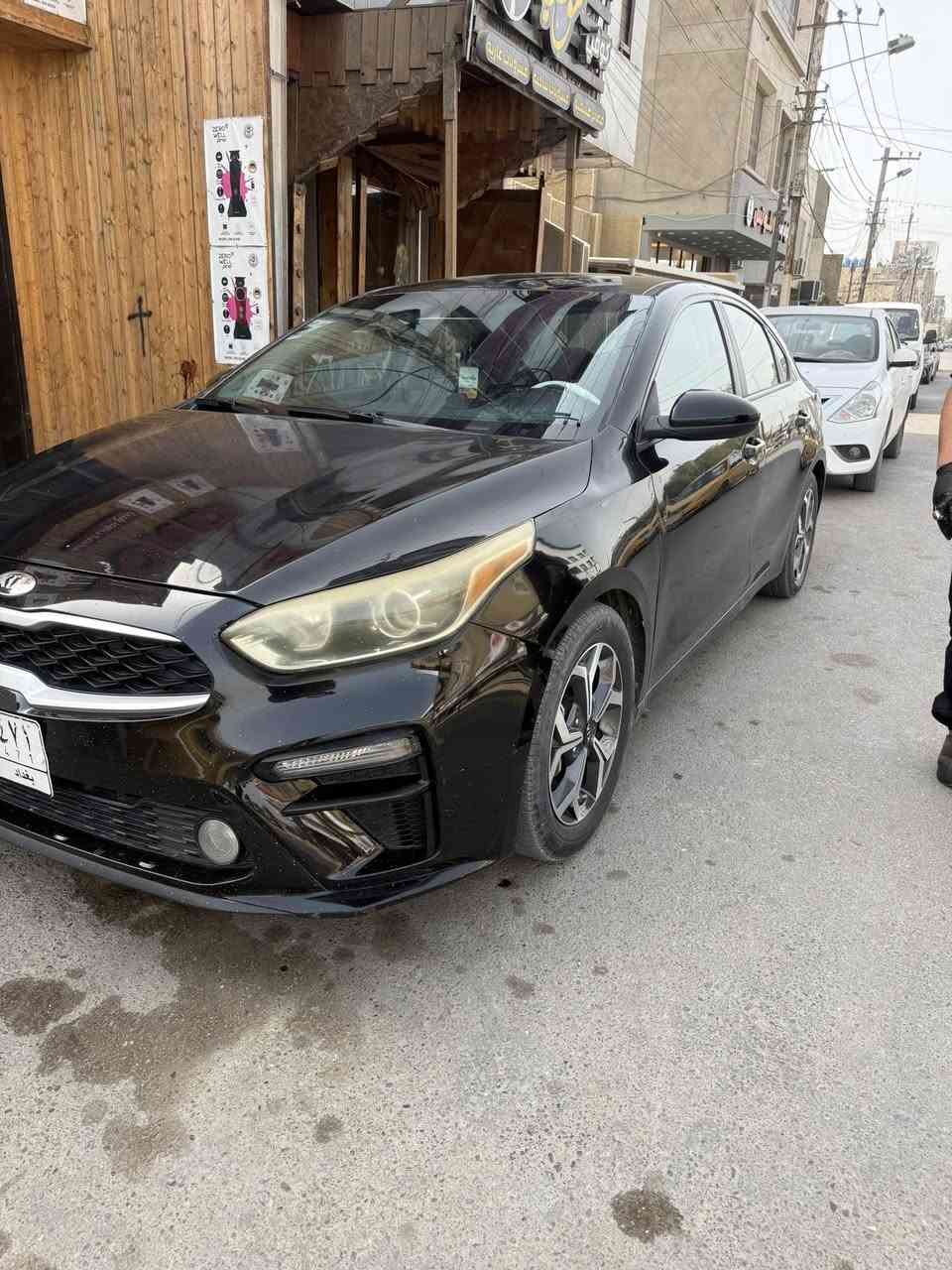 السلام عليكم كيا فورتي موديل ٢١حادثه بنيد وجاملغ نضام البيع بل قصط المريح البيع حسب المقدمه ول انتفاق وا يوجد مراوس حسب القناعه السياره جديده وجاهزه رقم بغداد بسمي تصال فقط ***********
