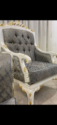 تخم تركي زان اخو الجديد ١٠ مقعد وطبلة وسط لشراي يتصل ع الرقم ٠٧٧٠٨٨٤٢٨...