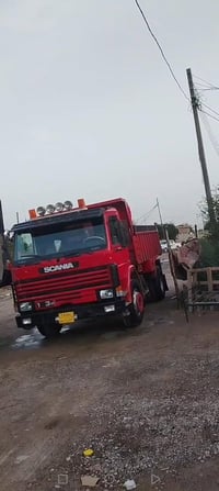 سكانيه البيع كلابي مكينه 6 كاورين  شاصي مكفول كير 5/5 تكمه 07732169842