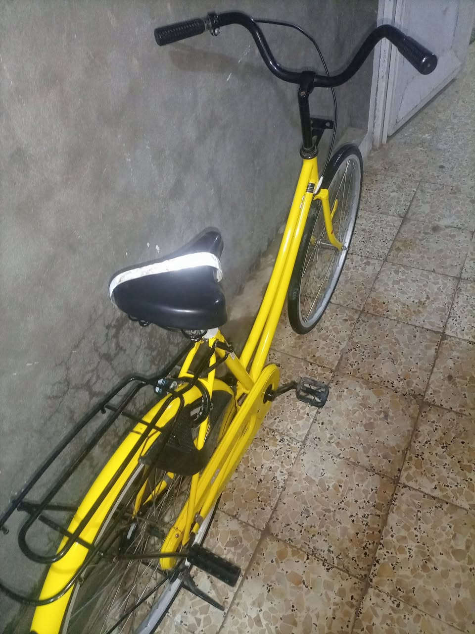 بإيسكل للبيع سوبر 💛 م 18 سعر 130 وبي مجال  مكـإنن نجف حي ميــ۫لاد `َّ†


**إذا كنت صاحب هذا الإعلان وتريد حذفه لأي سبب، رجاءا أرسل رسالة إلى الدعم الفني**