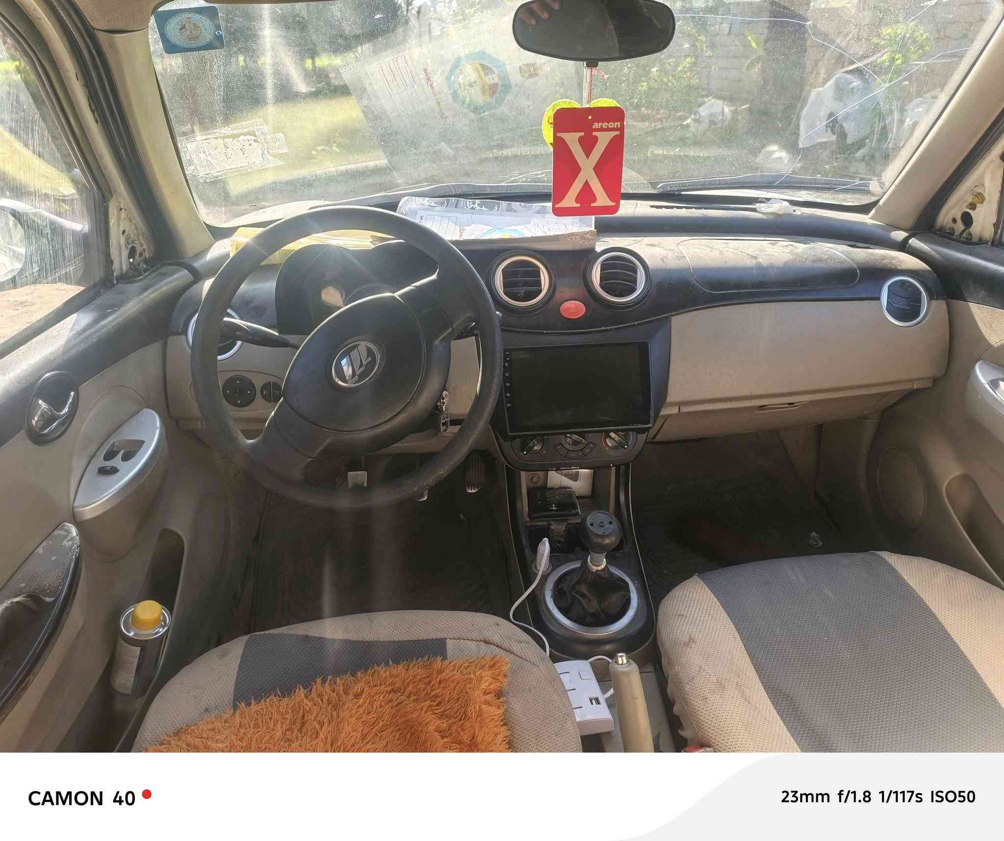 السلام عليكم 
ليفان موديل ٢٠١٣
كير مكينه مكفولات
حداديه جديده تخم تاير جديد
ويل كب رياضي جديد
للبيع او مراوس بسايبا
عنوان بابل مسيب
***********
