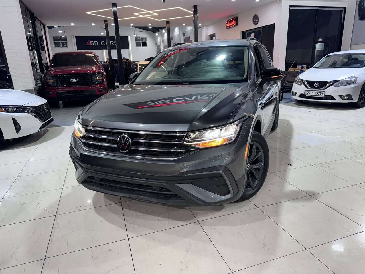 Volkswagen Tiguan 2023
ملاحظة ❌سيارة للاقساط مقدمة(٩٠$)🔥تسعين ورقة
0774 883 3883
0750 642 0644

محرك ٤ سلندر ٢٠٠٠ تيربو
٧ راکب
مواصفات SE
كراسي جلد و كهرباء 
بصمة 
تشغيل عن بعد
كيج الكتروني 
وياله ١٩
كيج الكتروني
شاشة كبير
رادارات ٣٦٠ درجة
ماشية ١٩ الاف مايل
❌ضرر ٤ قطع و شوية من قماره بجم سليم بدون دواخل
❌رقم شاصي مرفقه مع صور
أرباك ستيرن و داشبورد اصلي ماطاك  ١٠٠❌١٠٠
سياره بدون رقم تترقم شمالي ١٥ ورقة
موجودة 📍اربيل معرض S.B cars

￼0750 333 8783⁩
0772 488 3072
