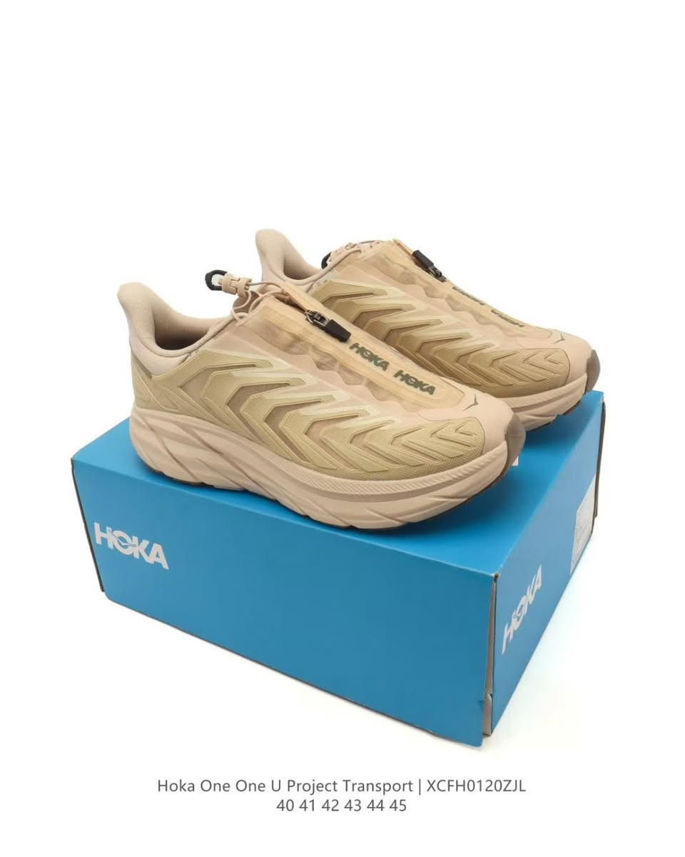 [New product] 🔥 Company-level] Hoka Clifton is a lightweight cushioning running shoe series under the HOKA brand, which focuses on daily training and commuting scenarios, known for its balanced cushioning, support, and fashionable design! HOKA ONE ONE's iconic "Clifton" series has launched a new "Project Clifton" sneaker, which is based on "Clifton8" and brings a new shoe design and futuristic silhouette. The new shoe model has a 5-D print on the side, which presents a three-dimensional visual effect, and the material uses waterproof "AquaguardZip" to ensure that the shoe can be worn in any weather environment and is easy to put on and take off. The sole unit is the same as "Clifton8" and has a thick sole design, but it is lightweight and more soft and comfortable.

Size: 36-45


**إذا كنت صاحب هذا الإعلان وتريد حذفه لأي سبب، رجاءا أرسل رسالة إلى الدعم الفني**