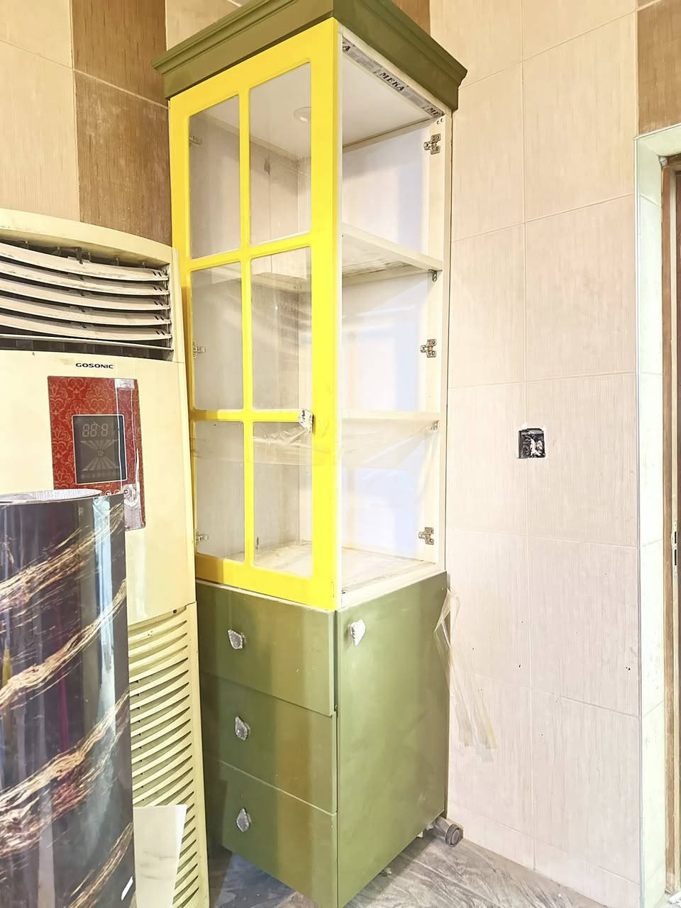 السلام عليكم 

كاونتر للبيع الطول اربعة متر تقريباً ما متاكد استعمال شركة مخلينا بالشركة وكاعد نغير المكان المرمر مالتة صاحي ونضيف بصورة عامة

العنوان حي الخضراء / العامرية بغداد 

السعر ٤٥٠ وبيه مجال اذا شراي ماكو اشكال 

التواصل خاص


**إذا كنت صاحب هذا الإعلان وتريد حذفه لأي سبب، رجاءا أرسل رسالة إلى الدعم الفني**