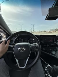 كامري 2023 اسود معوقين ضرر جنطة فقط للاستفسار ‭0772 833 6353‬