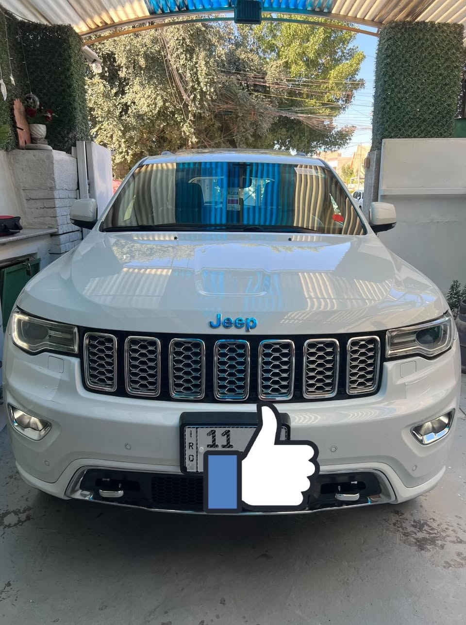 السلام عليكم.
سياره للبيع او للمراوس.

جيب ( وارد خليجي )،( OVER LAND ).

( رقم بغداد دولي، باسمي  ، سنويه لحد 2031 ، هزه جديده ، لون ابيض ).

موديل ( 2019 ).
ماشيه ( 97 الف كيلو متر ).
السونار مرفق مع الصور
 ( بيهه صبغ نصف الجاملغ الأمامي جهه السايق ).

عنوان السياره ( بغداد - الكرخ ).
للاتصال (*********** ).

مواصفات السياره : فول الفول 1/1.
( جكات ، رادارات جانبيه ،بانوراما ، بصمه ، فور ويل ( SNOW,SAND, AUTO, MUD,ROCK )، باب صندوق كهرباء ، كراسي جلد ، كراسي الاماميه كهرباء عدد (2) ، كراسي الاماميه تدفئه وتبريد ، كراسي الخلفيه تدفئه ، ذاكره خزن ميموري ، ستيرن تدفئه ، ستيرن كهرباء ، شفتات ستيرن ،تحكمات ستيرن فول ، ايرباكات عدد (7)، تبريد قطعتين ، حساس امامي وحساس خلفي ، كامره خلفيه ، شاشه جبيره نفكيشن ، لد امامي ولد خلفي ، زراك لايت ، لايت زينون عالي ناصي ، مانع انزلاق ، نزول منحدرات ، وإطفاء ذاتي ).

تحياتي للجميع …
