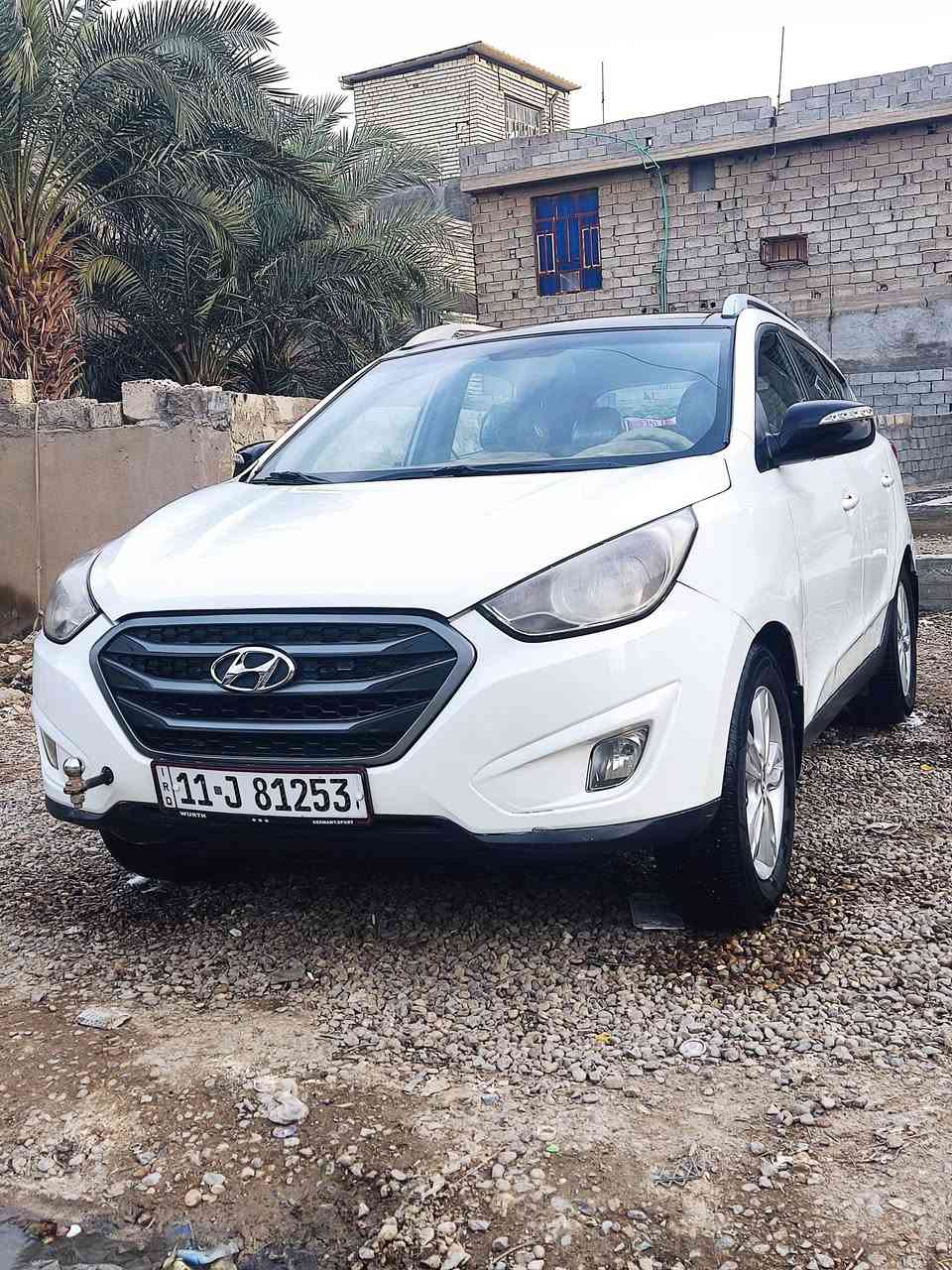 سلام عليكم توسان موديل 10خليجي ترهم مراوس سيارة جاهزة تخم تاير جديد صدر امامي خلفي  جديد تبريد تدفئة شغال سيارة مصبوغة حزام ثر شخوط رقم بغداد نكليزي بسمي تحويل ثاني يوم مواصفات سياره فتحة سقف بنرامة شاشة كبيرة كامرة دوران مانع نزلاق مثبت سرعه تحكمات ستيرن دفع رباعي سيارة جديدة مكان بغداد سعر 115وبيهة مجال رقم ***********
