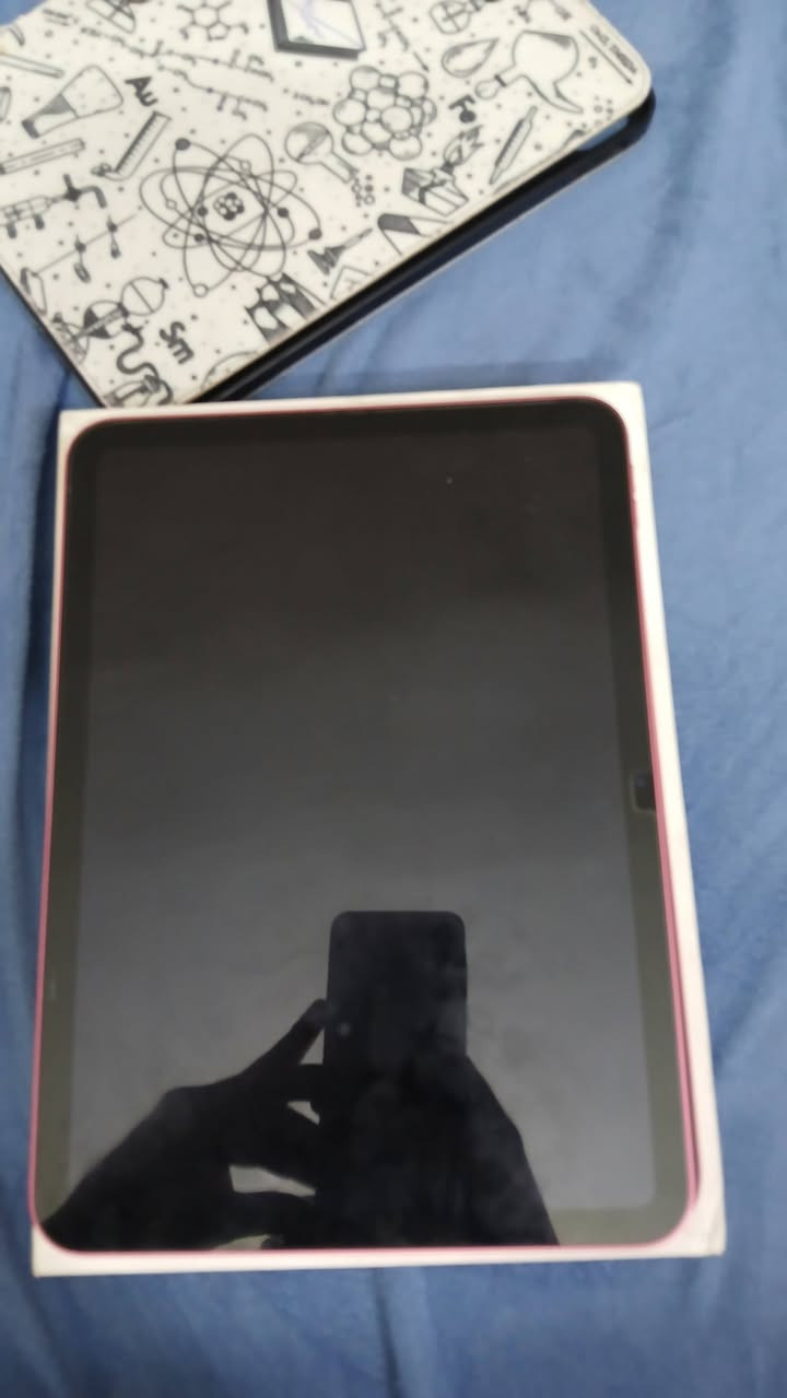 ايباد بعده بل جيس ايباد 11 وذاكره 128 وسعر 550وبي مجال مكاني بغداد مدينه الصدر رقمي *********** الحد يعلق تصل عله رقم
