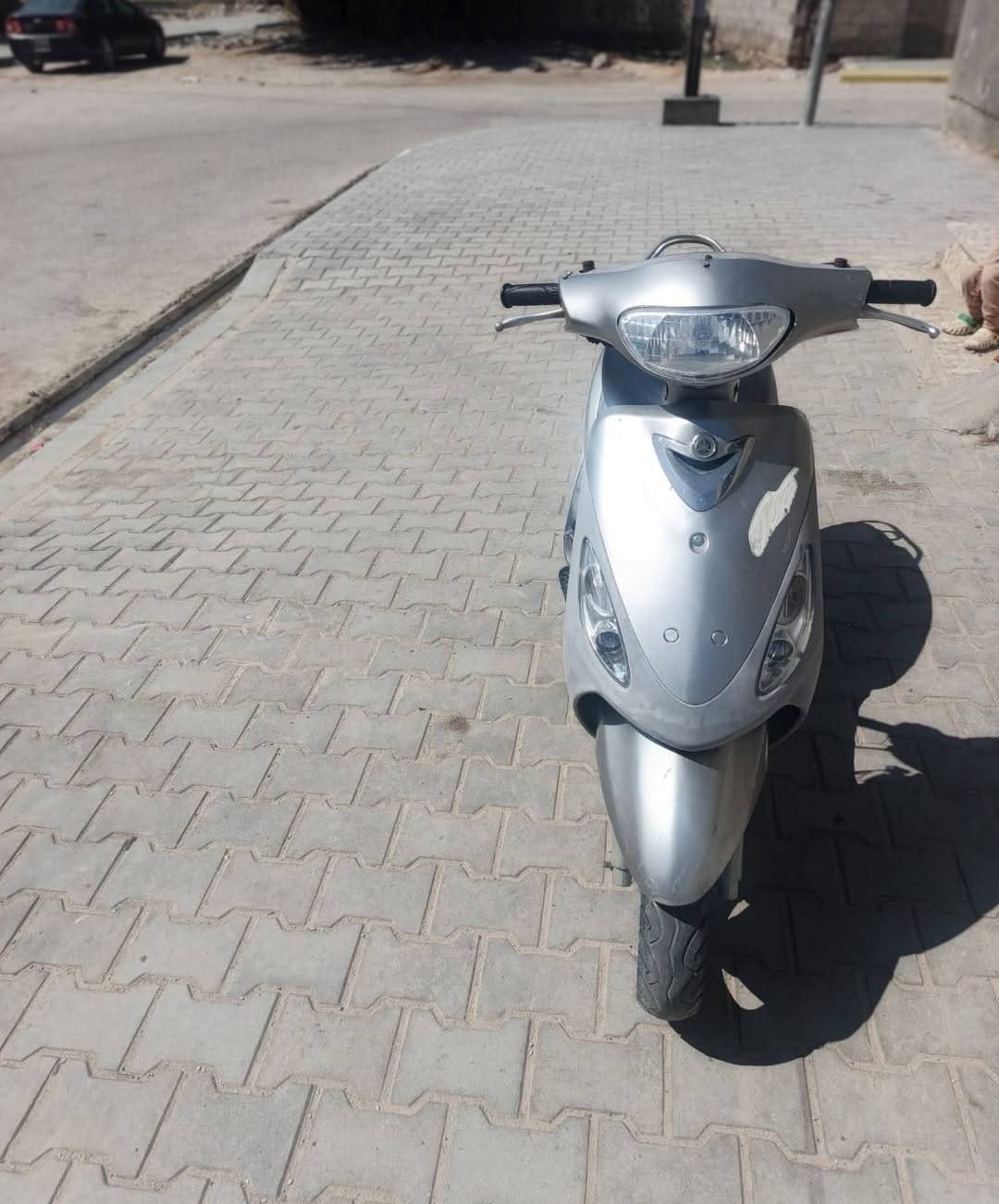 سلام عليكم دراجه ماكس منغولي للبيع 
صارله 10ايام من طلع من حاويه دراجه 
جديد خير من الله سعر 900وبيه مجال 
شري يتصال على هذا رقم ***********
