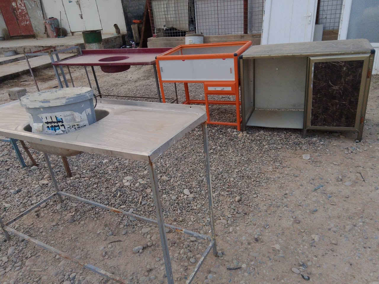 ⛔️كاونترات
⛔️كاونترات
⛔️طباخات  مصري شرط الشغل 
⛔️ميز حلاقه 
⛔️مولد بانزين
⛔️تخم قنفات 
⛔️ كنتور صاج
⛔️سچين باله
⛔️بوفيه سليمانيه 
⛔️ تخت نفرين+تخت نفر 
⛔️ مجمده +ثلاجه 
شرط الشغل
الموقع قريه اشريعه الشارع العام للستفسار عل الاتصال الرقم ***********
