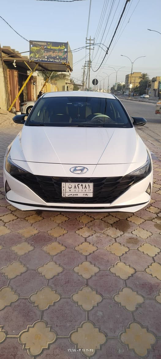 السلام عليكم الانترا 21 وارد خليجي مطلوبه للمصرف 2027 تنتهي مده اقصاده وره تسديد تتحول حره والتسديد مستمر سياره نص فول شاشه تحكمات سترين اشاير بل مري لد زونون عالي ناصي طخم تاير جديد سياره نضيفه سياره بيه بارد بل اباب  سياره ماشيه58K حقيقي 
السعر 140 وبيه مجال
 الاستفسار ***********
