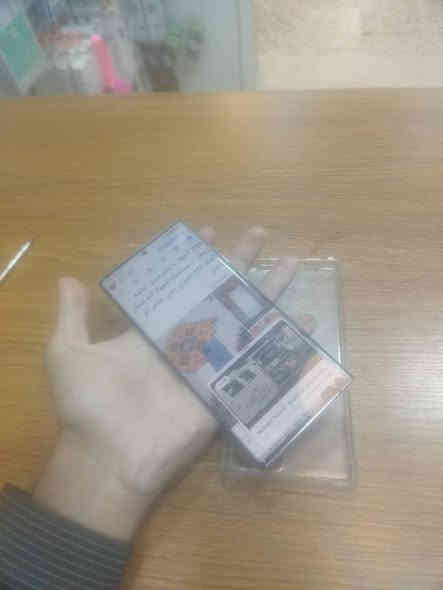 السلام عليكم عدي نوت ٢٠التره ٢٥٦ رام ١٢ عربي لوك نضيف الشرطه الخامسه *********** ٢٧٥ بي مجال بغداد
