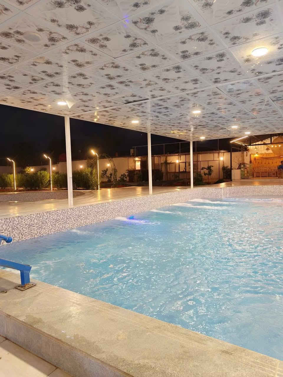 متوفر حجز مزرعة vip
موثقة بتطبيق أجرلي 

موقع بلد *🏕

للحجز واتساب ***********

تفاصيل

■غرفتين نوم وصاله 

■مطبخ داخلي وخارجي

■ مجمع صحيات🚿 داخلي 2 وخارجي 1

◾️ تحتوي على مسبح كبير  ومسبح للاطفال 

■نت 4g

■ تحتوى على 5 حدائق 

■العاب بليارد و فيشه ومنضده والعاب اطفال‎ 

■باربكيو كامل  مجهز للشوي

◾كهرباء على مدار 24 ساعة

____________________________

[ الاوقات ]

(١)-اليوم الكامل من ال١٠ صباحا لل٨ صباحا ثاني يوم

(٢)الشفت الصباحي من ال١٠ صباحا لل٦ مسائا

(٣)الشفت المسائي من ال٨ مسائا لل٨ صباحا ثاني يوم
