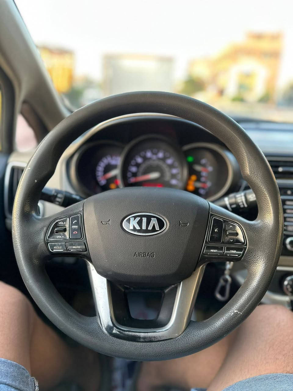 كيه ريو موديل 16 امريكي محرك 1600 تدفه تبريد كير محرك كله ننضيف السعر 73بيها مجال بغداد ***********
