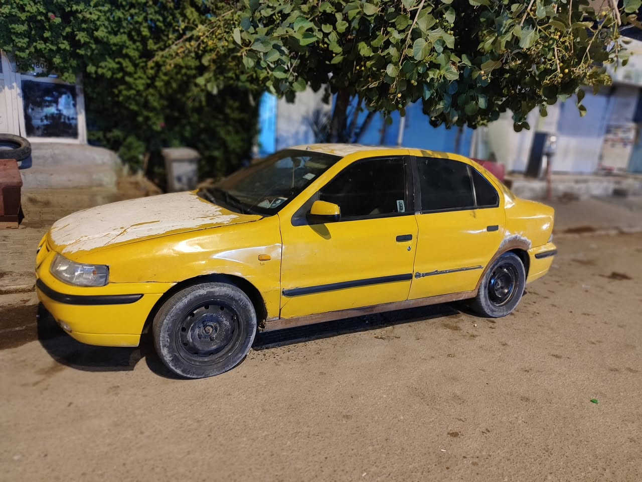 🚘 للبيع — سمند إيراني صفره 🚘
▪️ الموديل: 2010
▪️ اللون: اصفر 
▪️ الرقم: الماني 
▪️ الحالة: كير ومكينة خير من الله
▪️ الدواخل والكشر: نظيفة ومرتبة
▪️ الملاحظات: بيه كتاب فقدان سنويه 
      تحويل وهيئه وغرامات عليه 
📍 الموقع: النجف الأشرف — حي المهندسين 
📞 للتواصل: ***********
متوفر واتساب ✅
السيارة بحالة جيدة وسعرها مناسب أو مراوس والباقي اقصاد كل ضمانات موجوده إن شاء الله، والمعاينة خير برهان. 🌹
